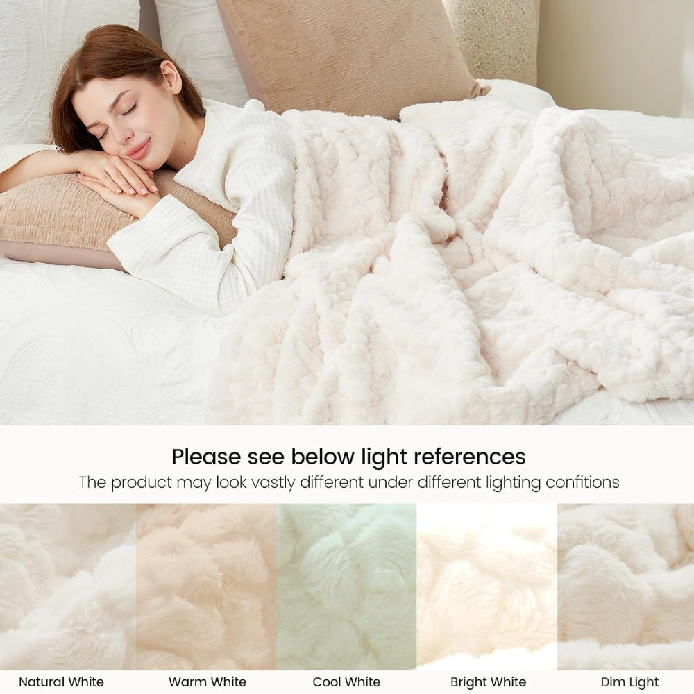 WERVITY Cozy Bliss Faux Fur Throw Blanket for Couch, Fuzzy Soft Plush Thick Warm Fluffy Reversible Wave Textured Blanket for Sofa Bedroom Living Room, 40 * 60 Inches Cream White