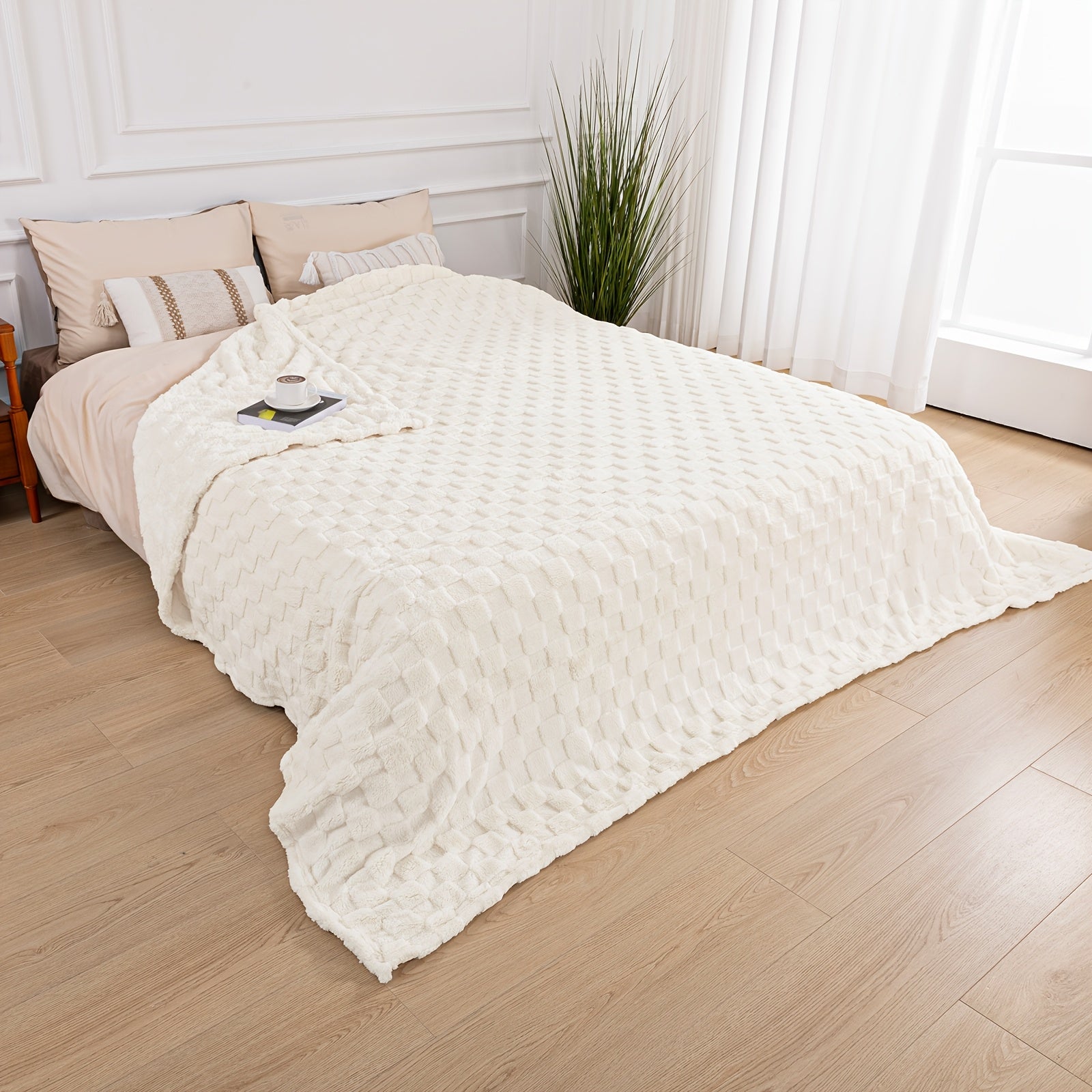 400-gram Velvet Fleece+ 160-gram Flannel Double-layer Blanket, Warm, Skin-friendly, Suitable for All Seasons, Winter Insulation Wonder, Available In Multiple Sizes, Simple And Elegant Design Multi-purpose Gift Friendly, Home Decor